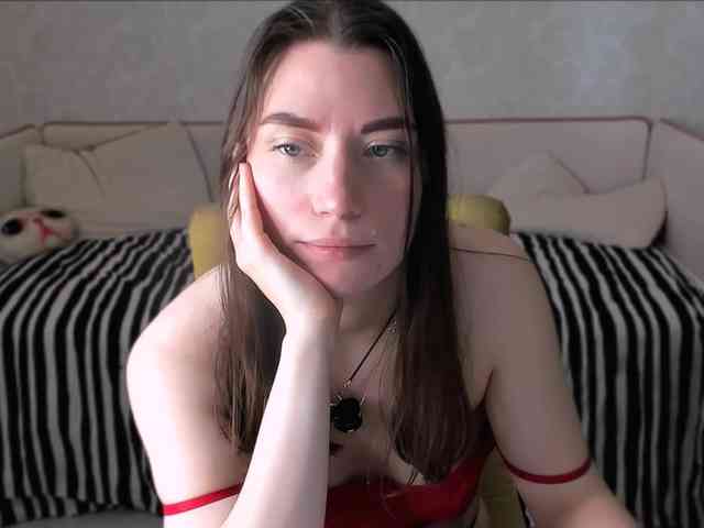 pussyhome24-7 webcam