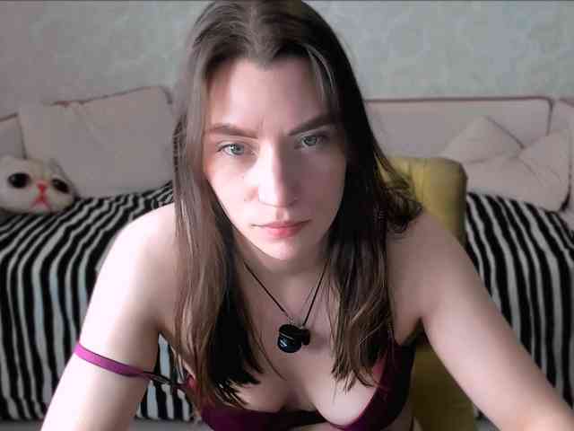 pussyhome24-7 webcam