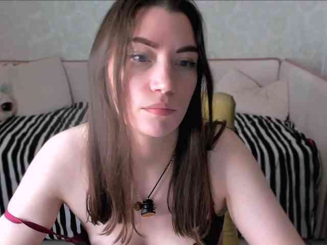 pussyhome24-7 webcam