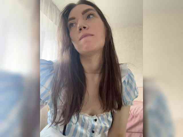 pussyhome24-7 webcam
