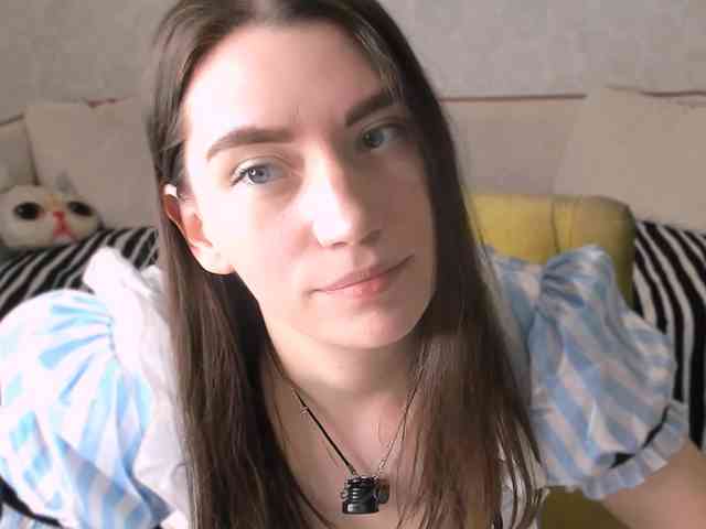 pussyhome24-7 webcam