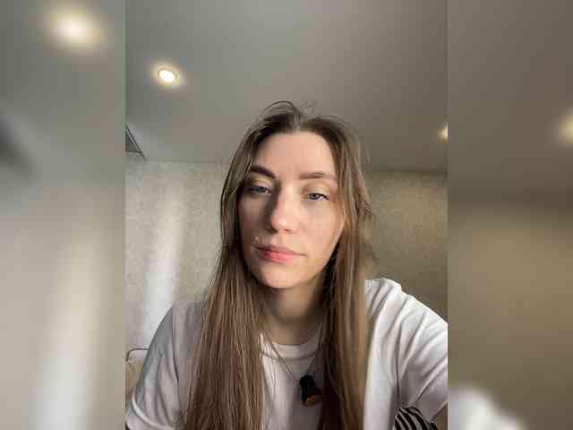 pussyhome24-7 webcam