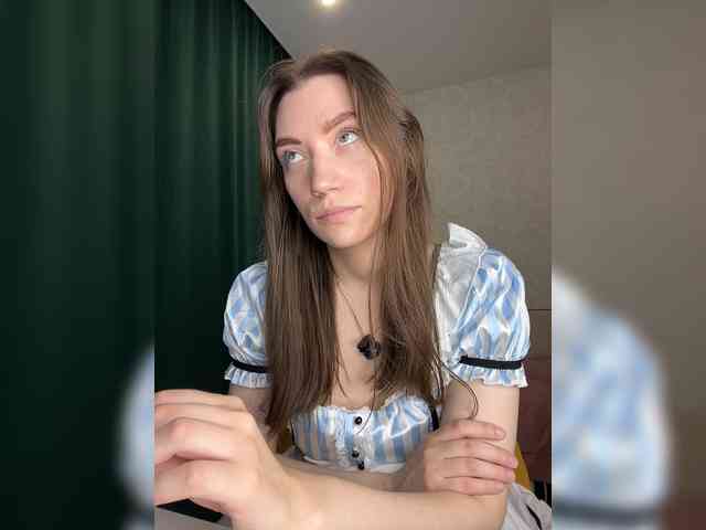 pussyhome24-7 webcam