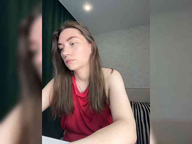 pussyhome24-7 webcam