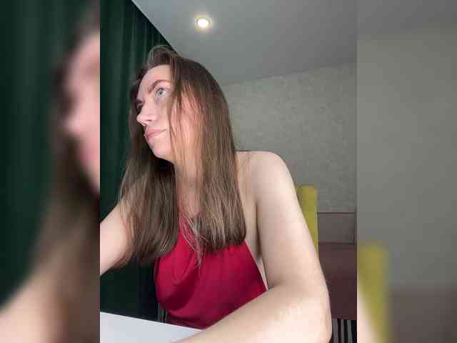 pussyhome24-7 webcam