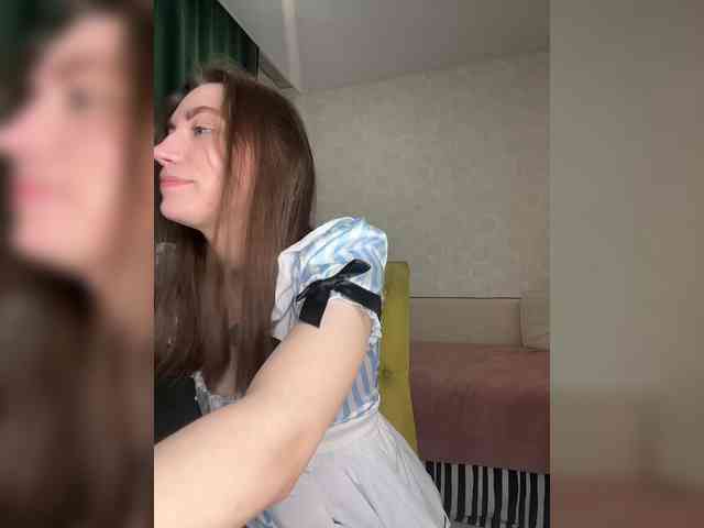 pussyhome24-7 webcam