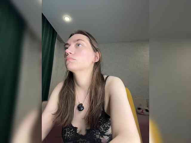 pussyhome24-7 webcam