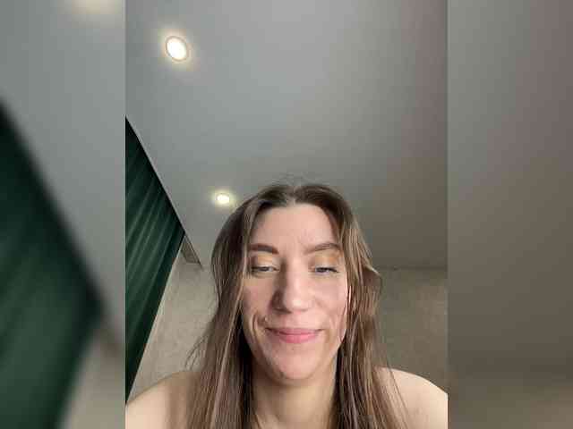 pussyhome24-7 webcam