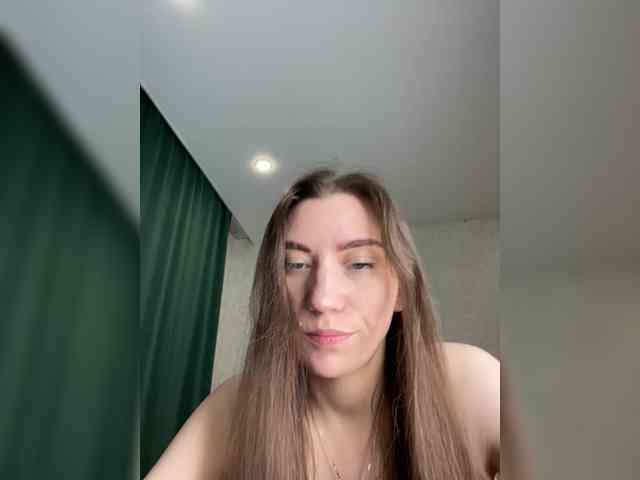 pussyhome24-7 webcam