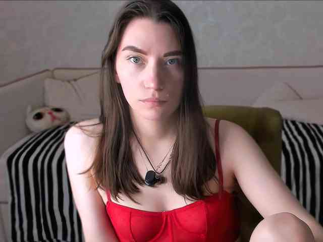 pussyhome24-7 webcam