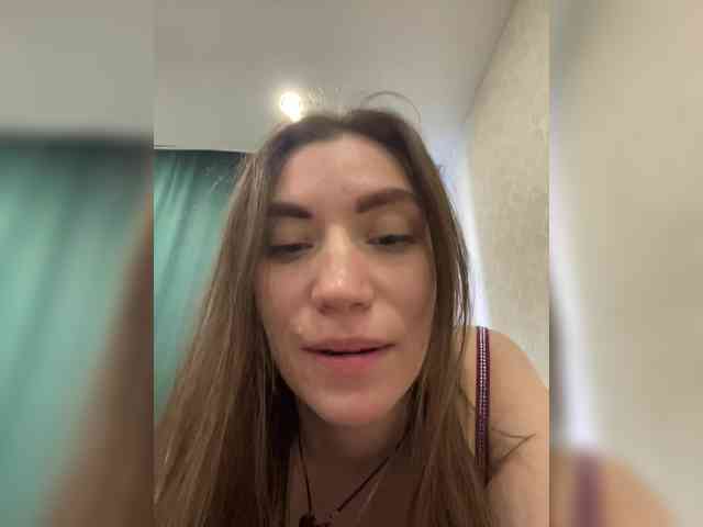 pussyhome24-7 webcam