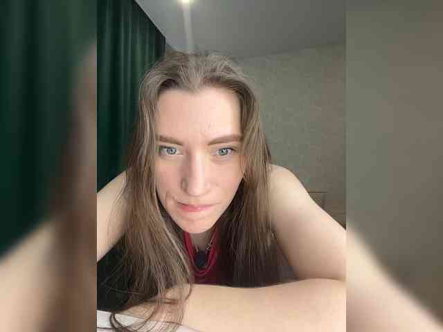 pussyhome24-7 webcam