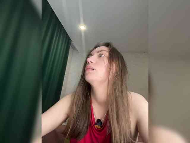 pussyhome24-7 webcam