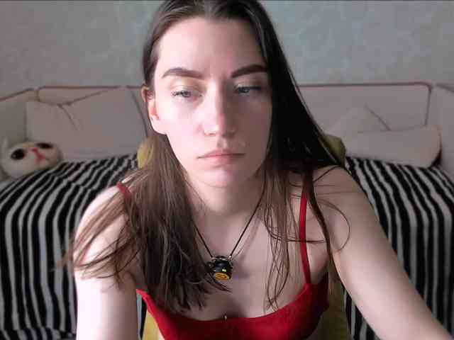 pussyhome24-7 webcam