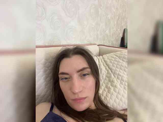 pussyhome24-7 webcam