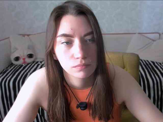 pussyhome24-7 webcam