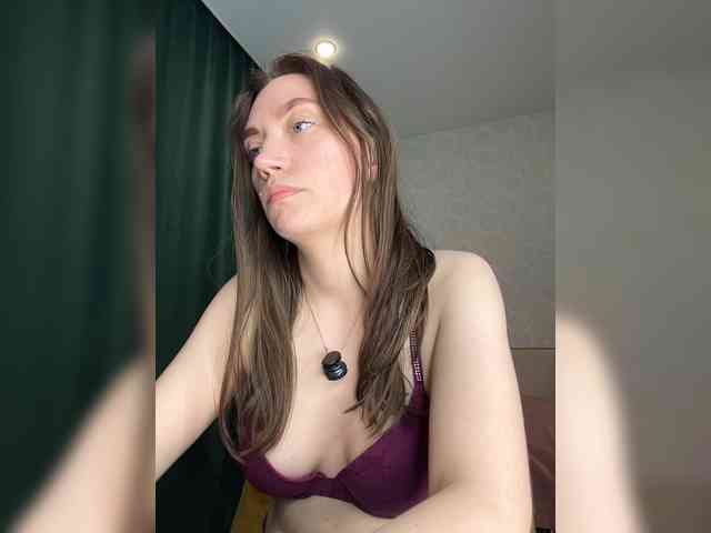 pussyhome24-7 webcam