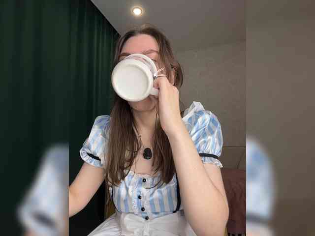 pussyhome24-7 webcam