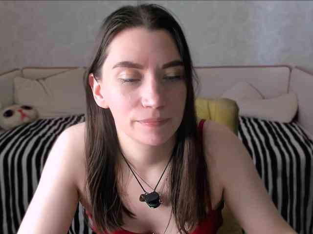 pussyhome24-7 webcam