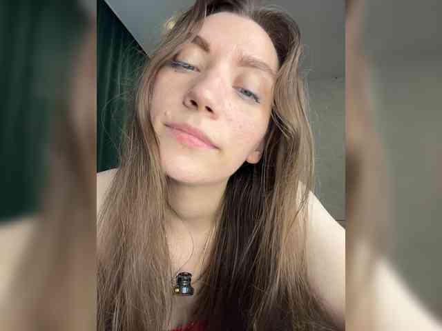 pussyhome24-7 webcam