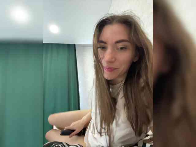 pussyhome24-7 webcam
