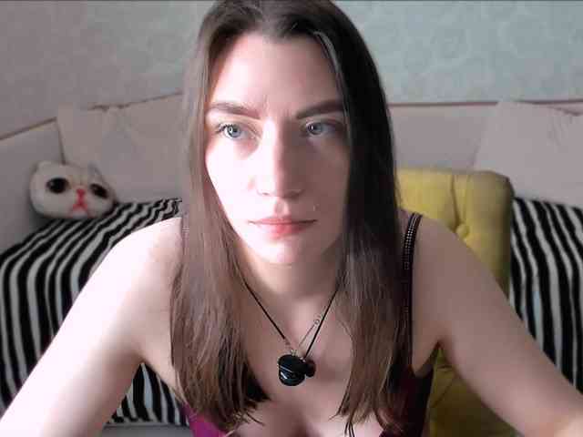 pussyhome24-7 webcam