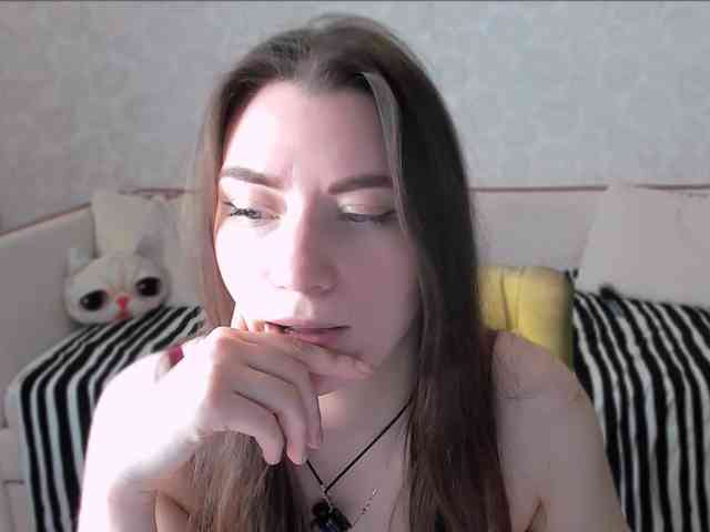 pussyhome24-7 webcam