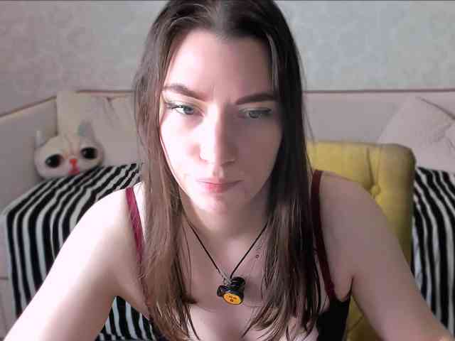 pussyhome24-7 webcam