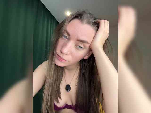 pussyhome24-7 webcam