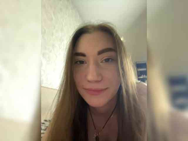 pussyhome24-7 webcam