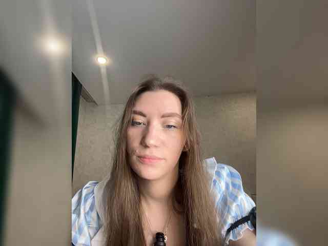 pussyhome24-7 webcam
