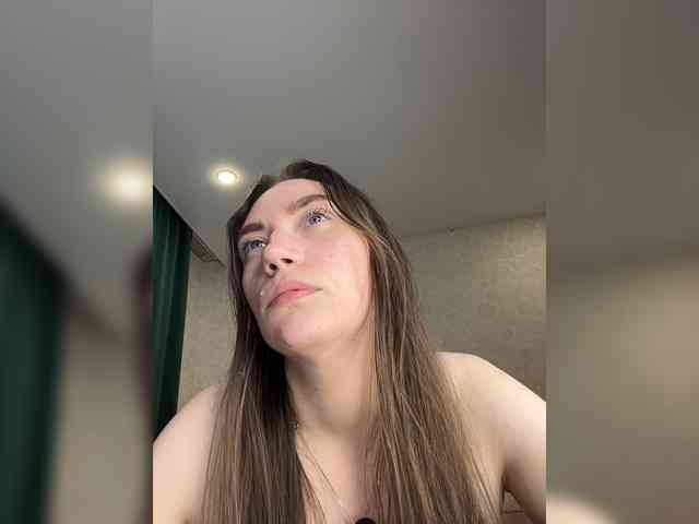 pussyhome24-7 webcam