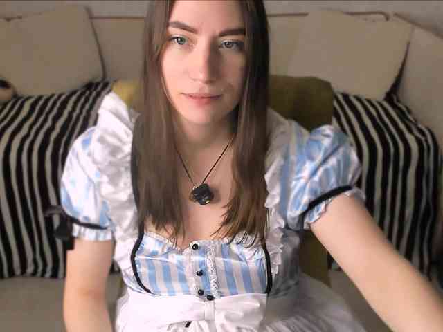 pussyhome24-7 webcam