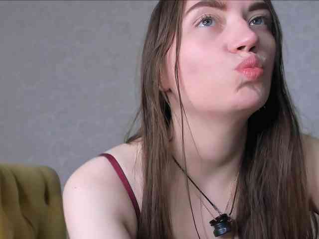 pussyhome24-7 webcam