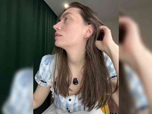 pussyhome24-7 webcam
