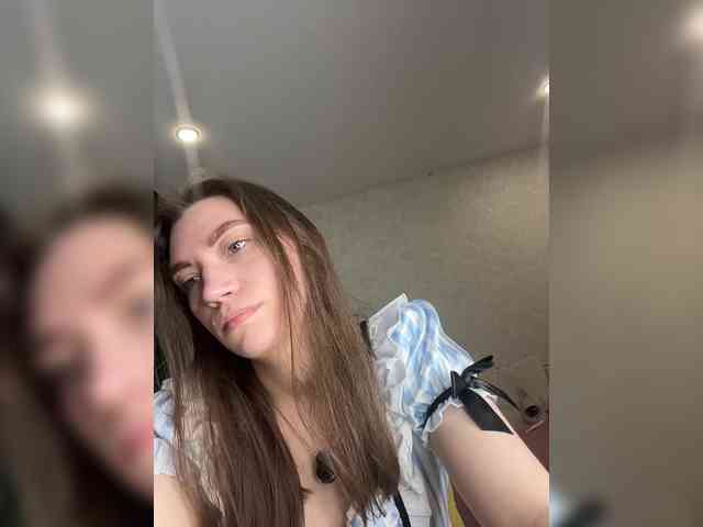 pussyhome24-7 webcam