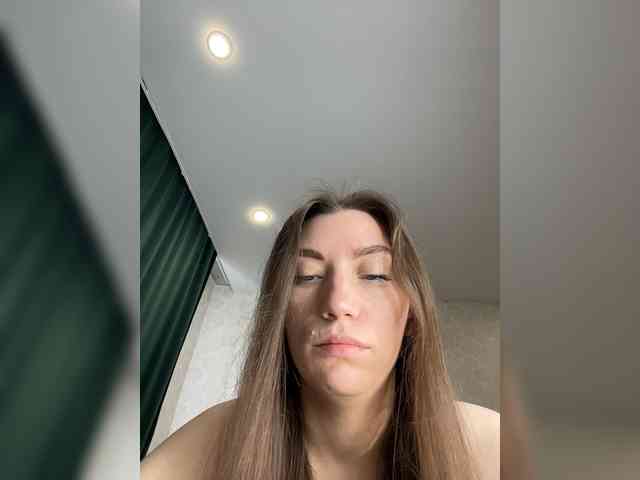 pussyhome24-7 webcam