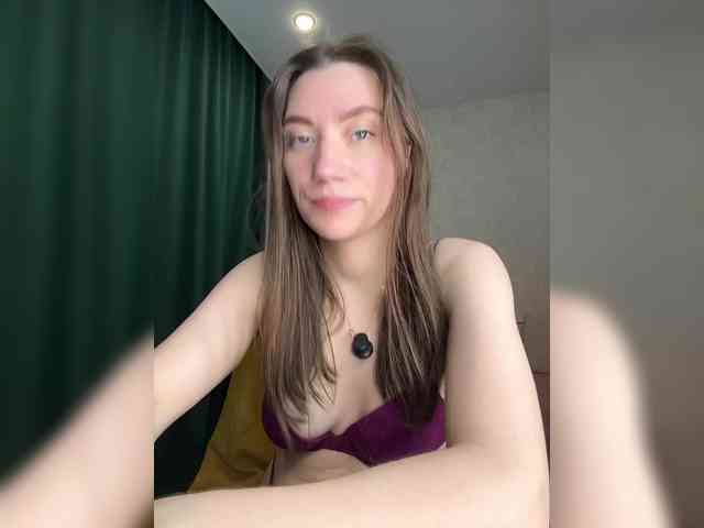 pussyhome24-7 webcam