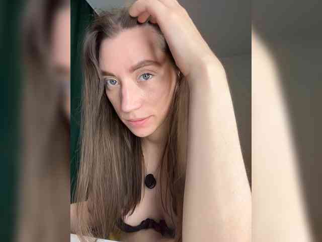 pussyhome24-7 webcam