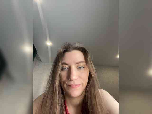 pussyhome24-7 webcam
