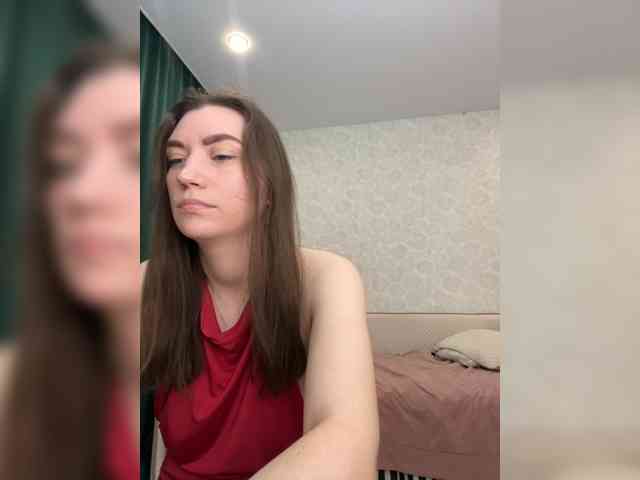 pussyhome24-7 webcam
