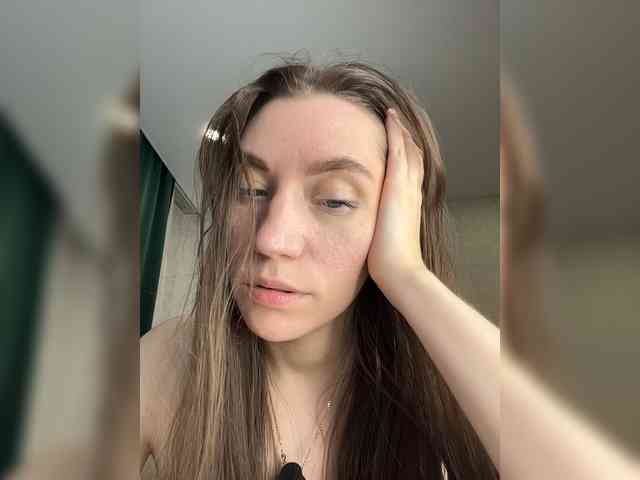 pussyhome24-7 webcam