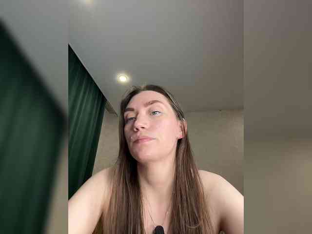 pussyhome24-7 webcam