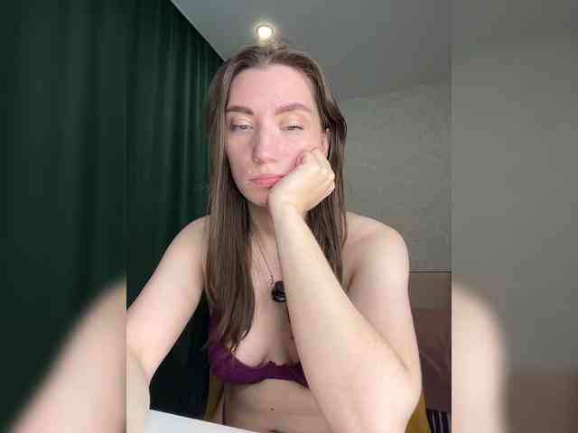 pussyhome24-7 webcam