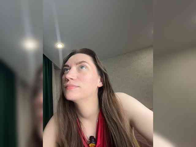 pussyhome24-7 webcam