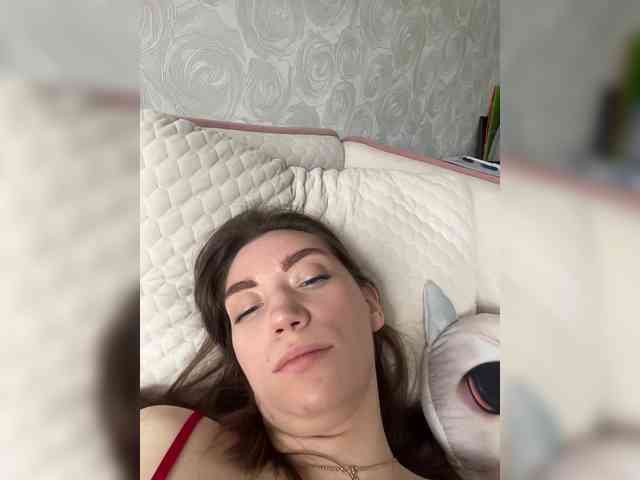 pussyhome24-7 webcam