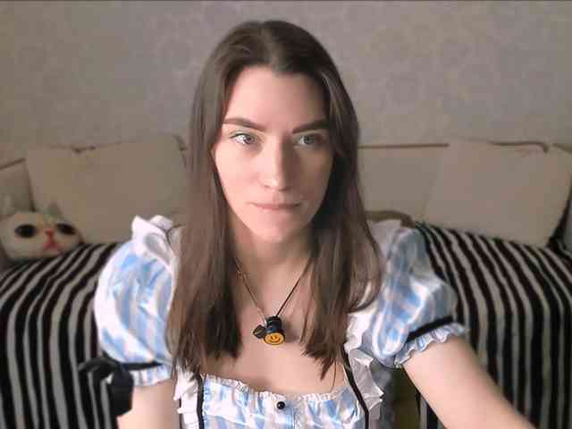 pussyhome24-7 webcam