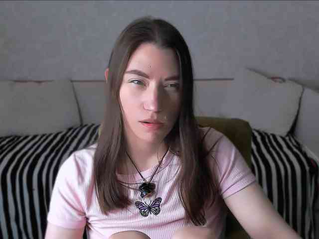 pussyhome24-7 webcam