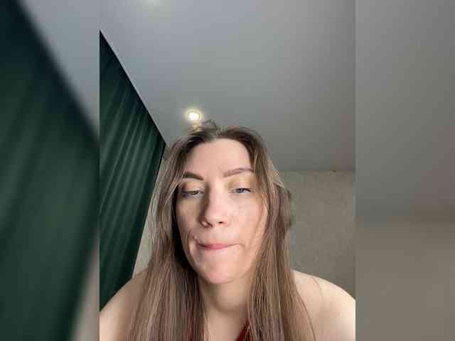 pussyhome24-7 webcam