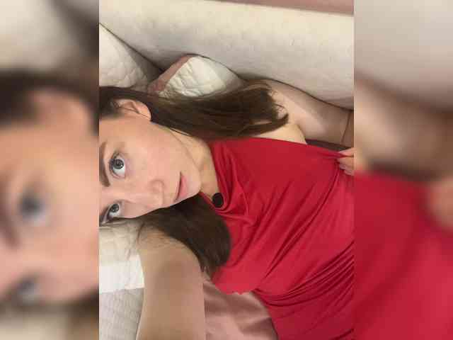 pussyhome24-7 webcam